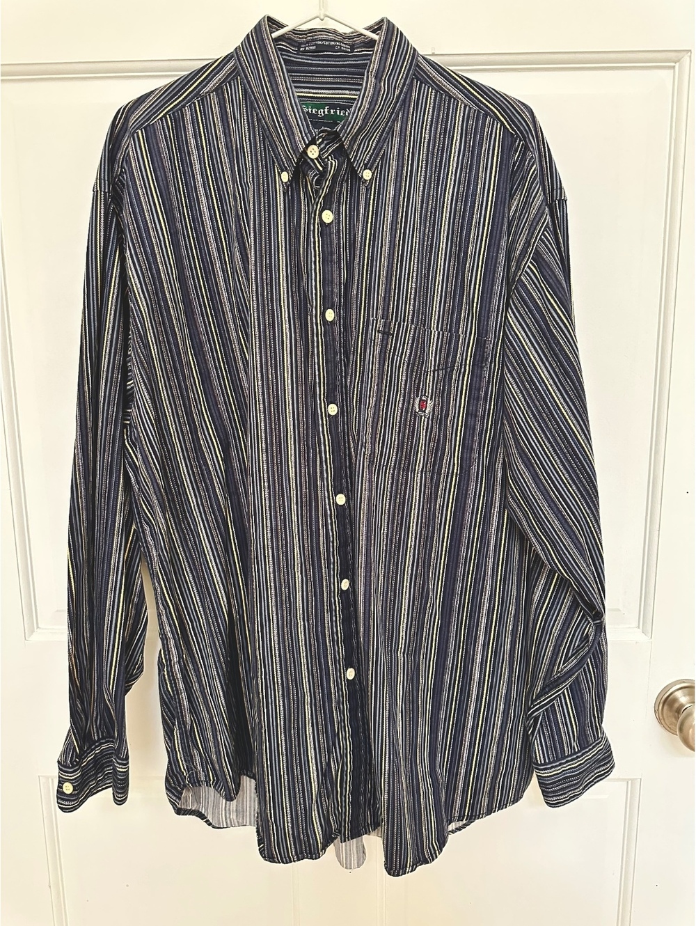 Vintage Siegfried & Company Multi-Color Striped Button-Down Shirt size L